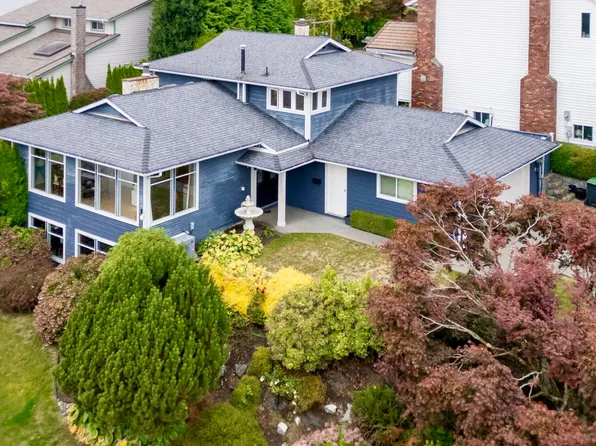 1316 Honeysuckle Ln, Coquitlam, BC V3E 2H9