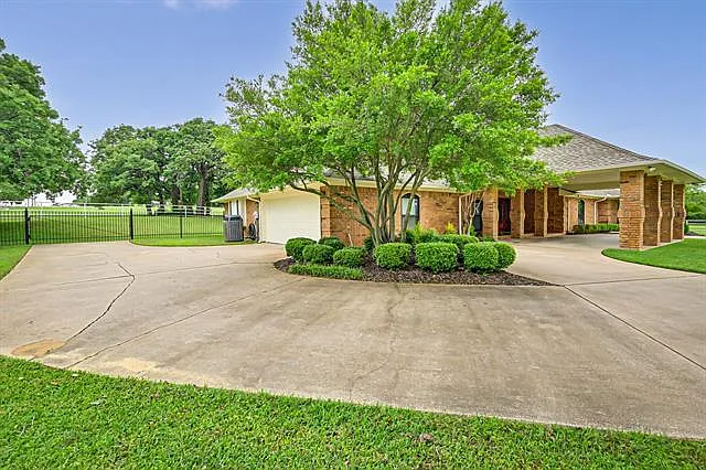 6340 Grauton Dr — Photo 72