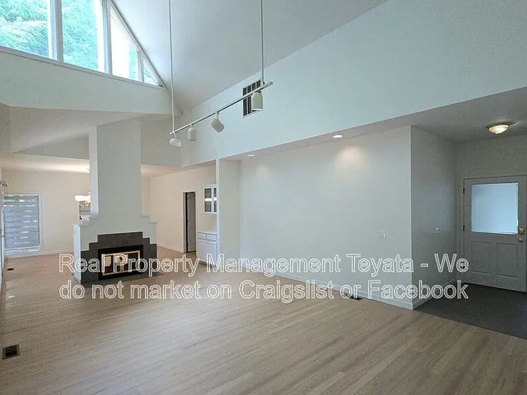 8874 Bald Eagle Dr — Photo 6