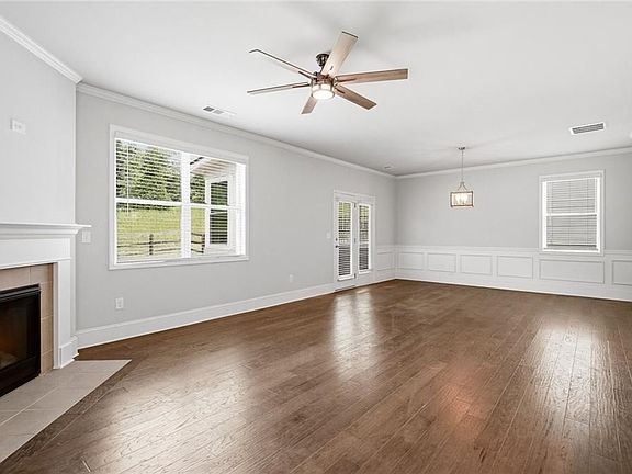 4th image of 6464 Crosscreek Ln