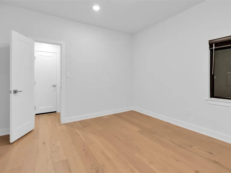 6 Gentle Branch Pl — Photo 33