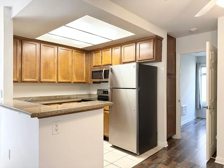 432 Edgehill Ln #71 — Photo 5