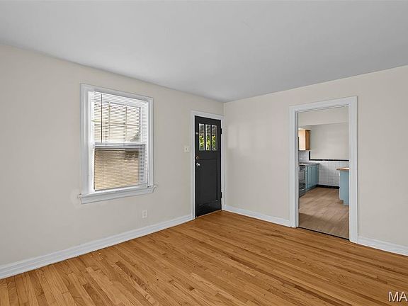 5th image of 10045 Dorothy Ave