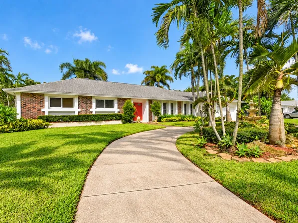 8 Bell Lane, West Palm Beach, FL 33406