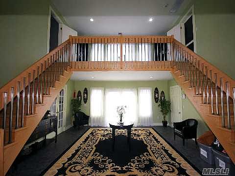 2nd image of 6 Osborne Ln