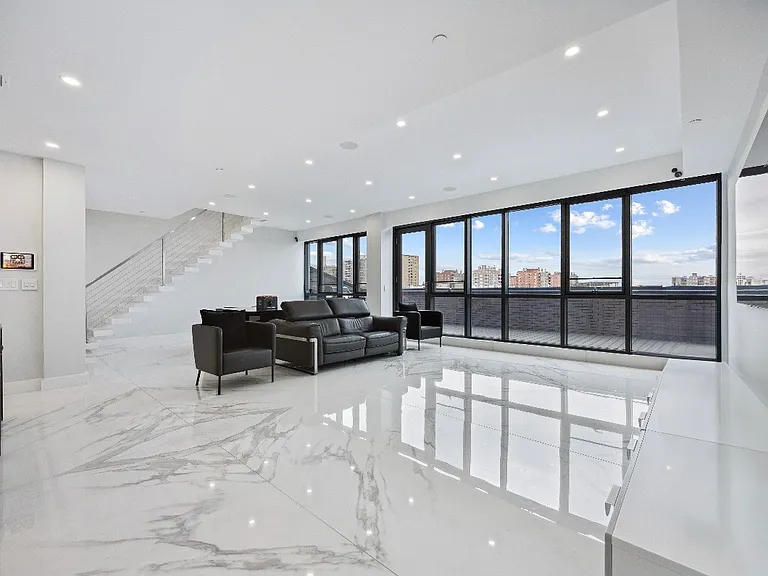 104 W End Ave #Penthouse 5 — Photo 23