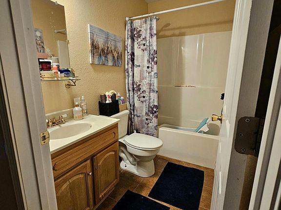 4th image of 124 Twelve Oaks Dr