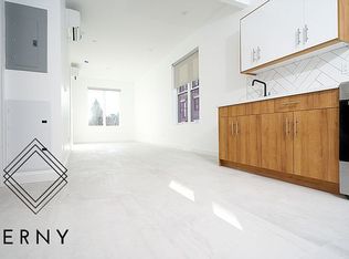478 Maple St #3A, Brooklyn, NY 11225