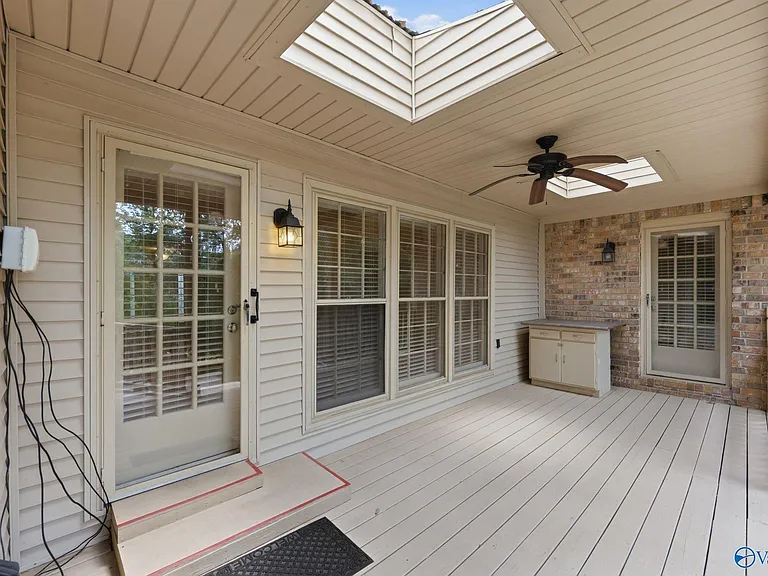 815 Baylor Dr SE — Photo 33
