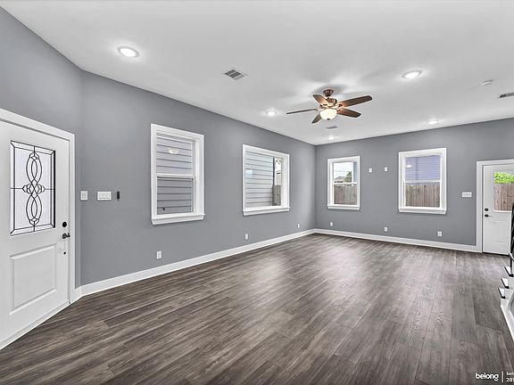 3rd image of 4627 New Orleans St