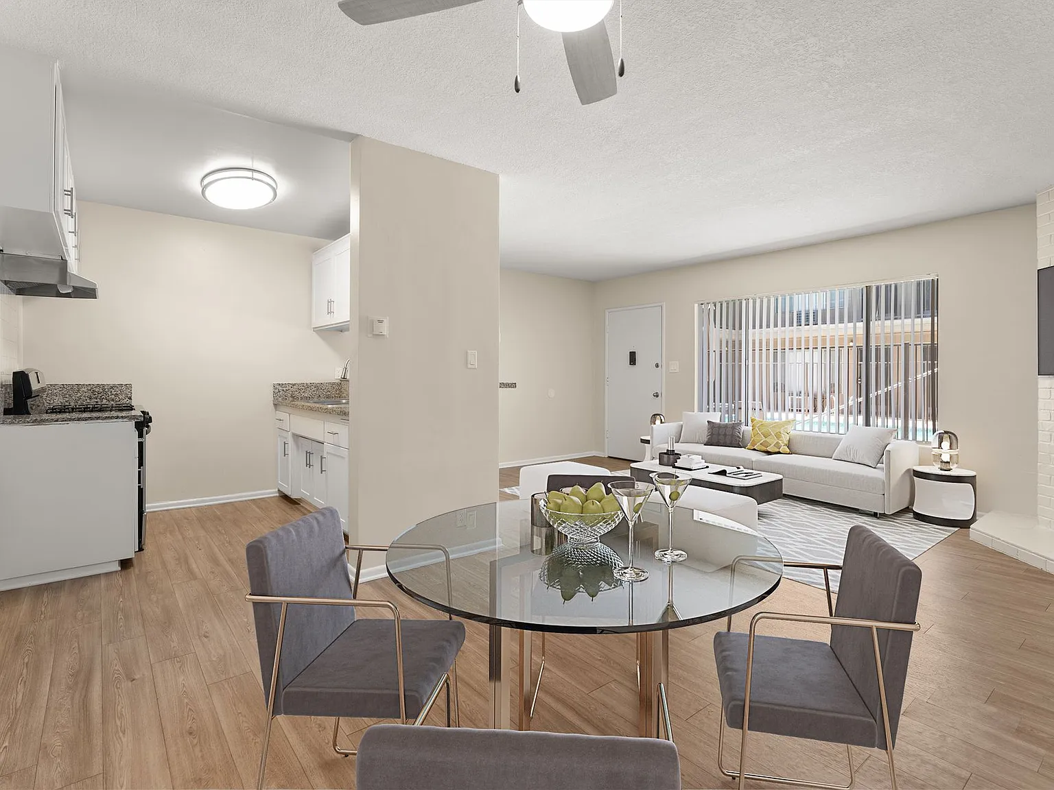 School Circle Apartments - Riverside, CA — Photo 1