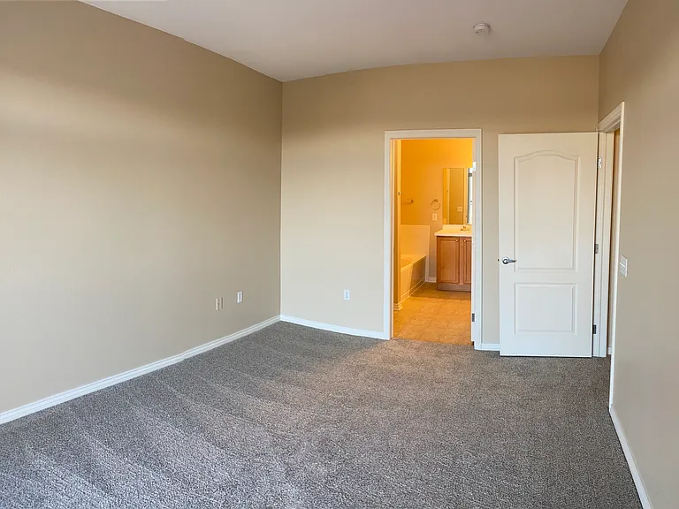 Master Bedroom_01072021
