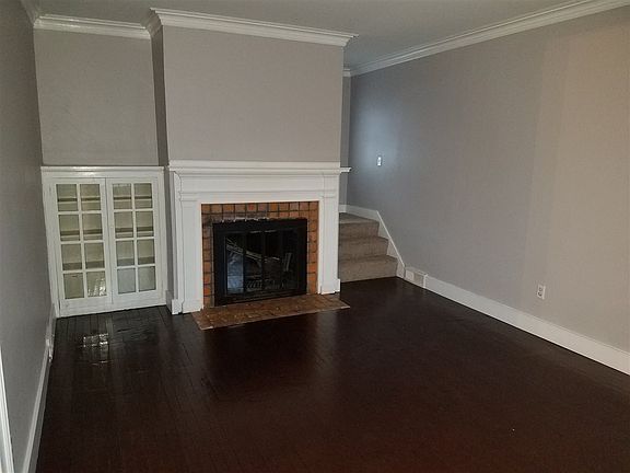 4th image of 1450 Lincolnway E