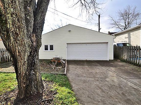 4th image of 17701 Sedalia Ave
