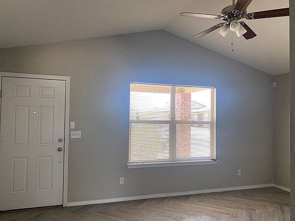 4th image of 14533 Escalera Dr