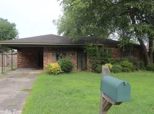 1204 Vail St, Stuttgart, AR 72160
