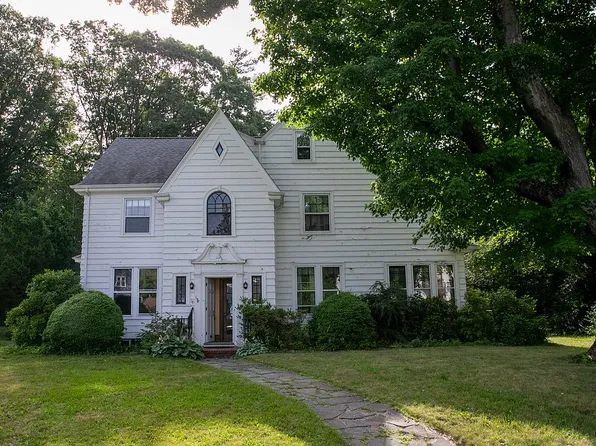 150 Ridgewood Ave, North Haven, CT 06473