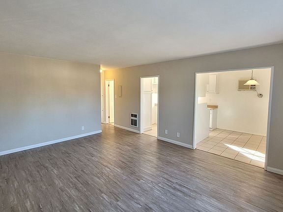 4th image of 7201 Pickering Ave APT H