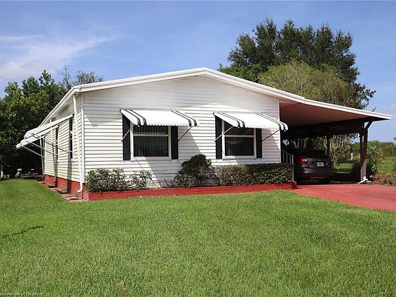 2nd image of 55 Pinecrest St