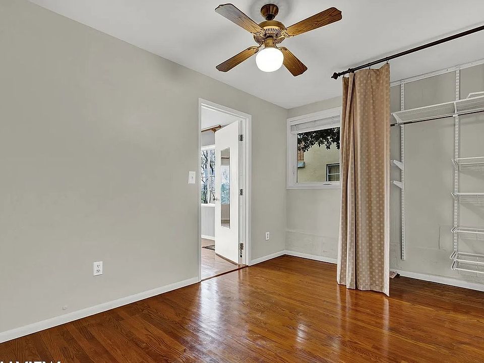 1st image of 4852 Lila Dr
