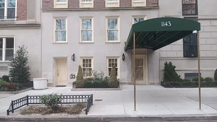 Rented by Living New York | media 38