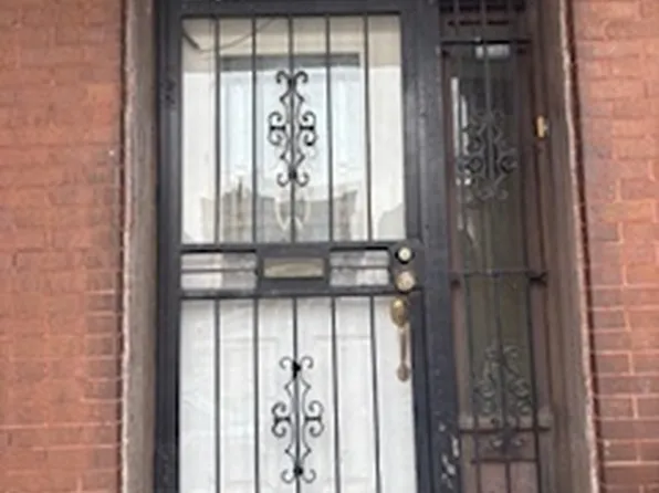 4217 W Potomac Ave, Chicago, IL 60651