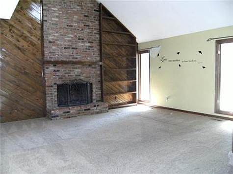 2nd image of 7739 Garnett St
