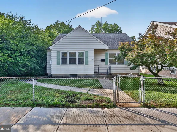 35 Beal St, Hamilton, NJ 08610