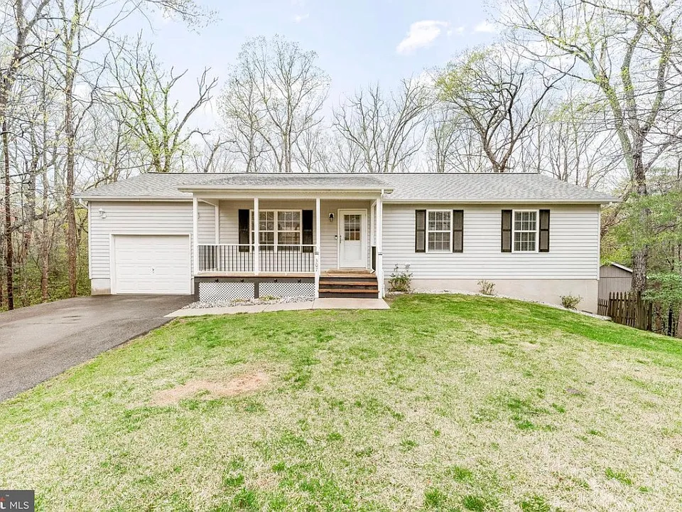 307 Red Cloud Rd
