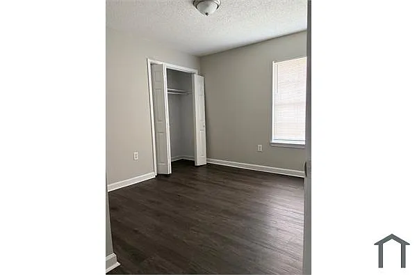 Building Photo - 2041 Melba Pl