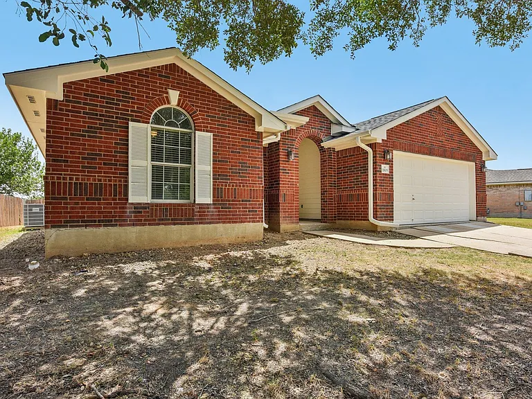 11809 Dunfries Ln — Photo 1