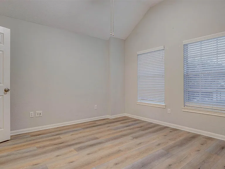 1723 Park Ridge Dr — Photo 20