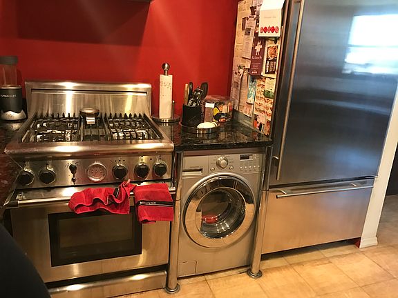 2nd image of 40 Oceana Dr W Ph 2E