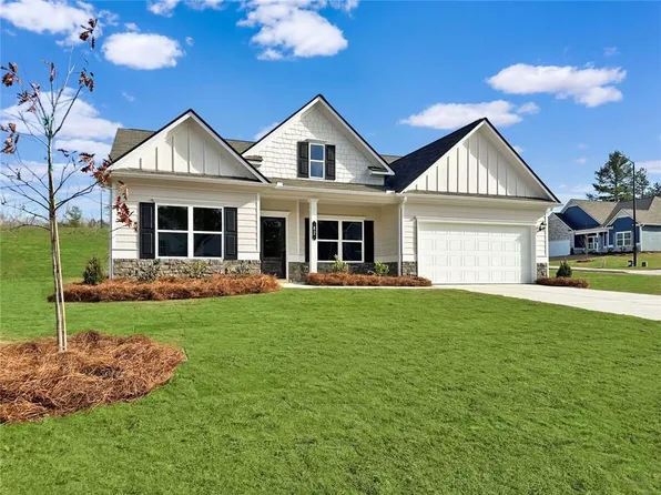 82 Jones Ridge Dr, Dallas, GA 30132