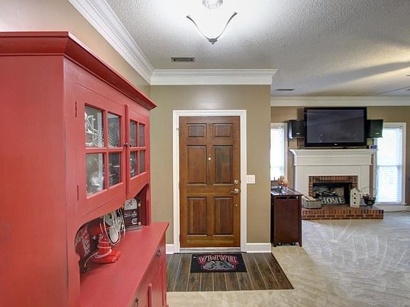 4th image of 2506 Hamilton Dr SE