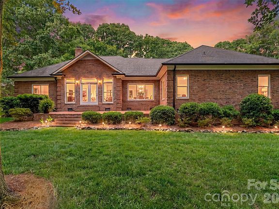 2nd image of 3406 Peninsula Ct