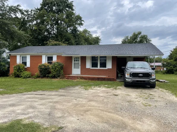 218 Odell Road, Spring Lake, NC 28390