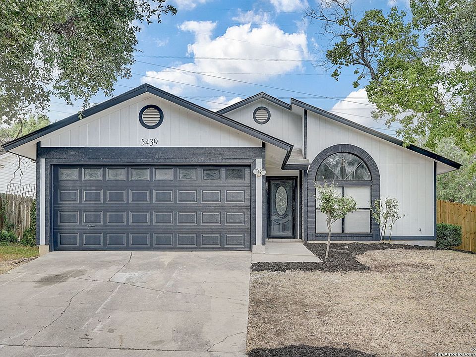 1st image of 5439 CHESTNUT VIEW DR