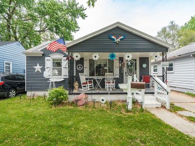8137 Helen St, Center Line, MI, 48015