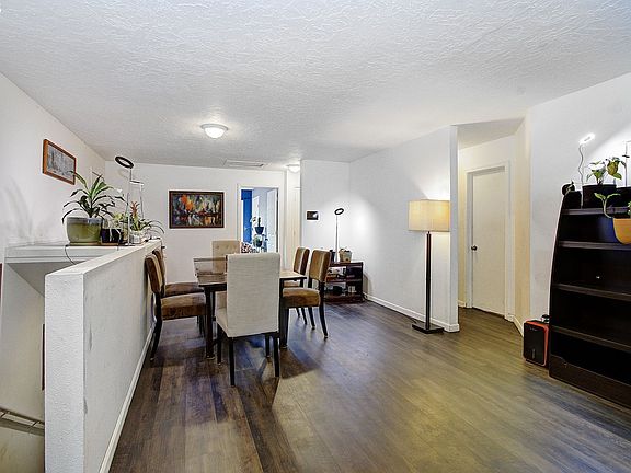 5th image of 10107 SE Tibbetts Ct