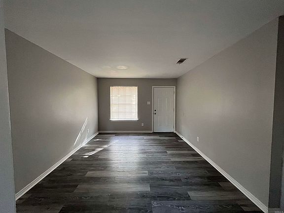 3rd image of 11208 Charlotte Dr