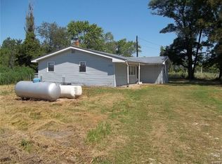4533 Highway Mm, Curryville, MO 63339