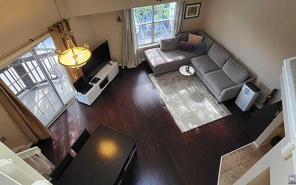 3rd image of 1524 Westgate Dr #2319