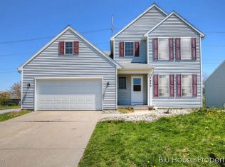 1829 Whistle Stop Dr SE, Kentwood, MI 49508