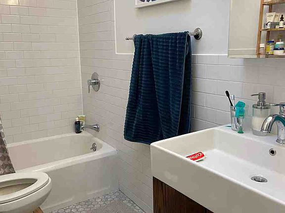 4th image of 176 8th Ave #3