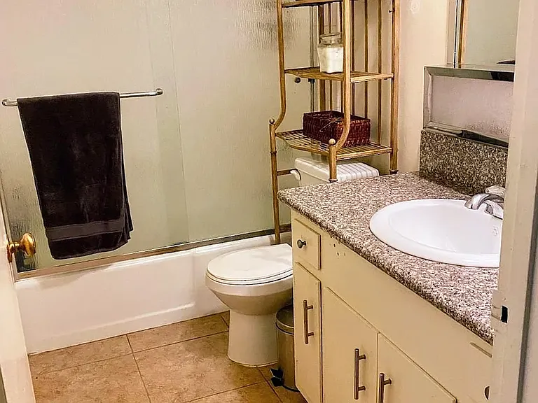 355 Cliff Dr — Photo 4
