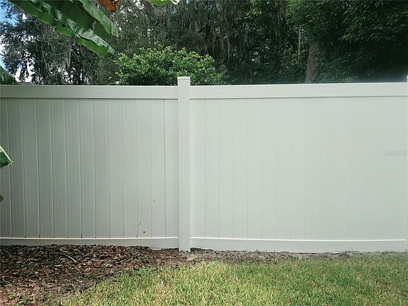5th image of 2115 NE 38TH AVENUE