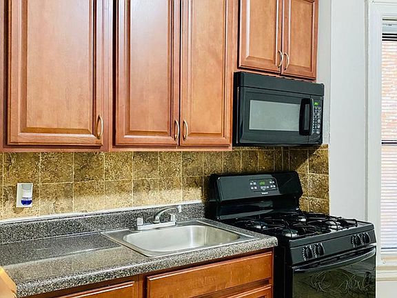 2nd image of 67 Stuyvesant Ave #4B