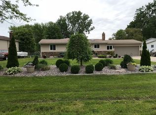 48146 Pheasant St, Chesterfield, MI 48047