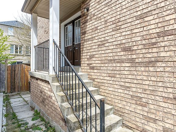 4th image of 12 Touchstone Dr